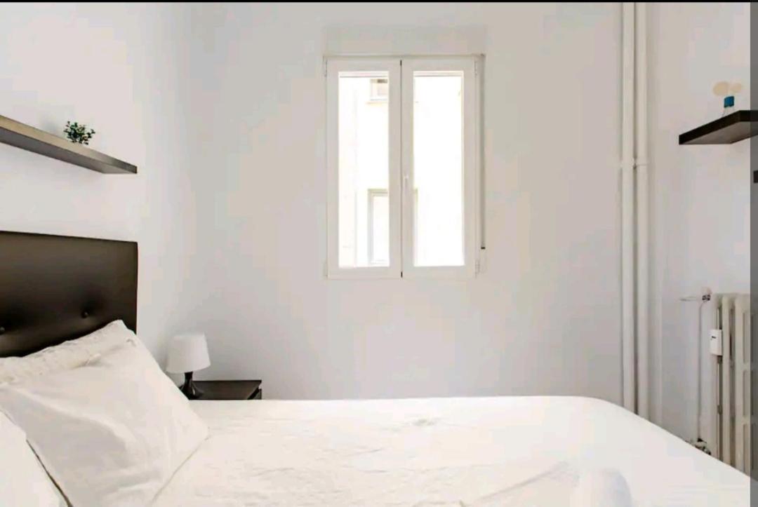 Comoda Habitacion Madrid Eksteriør billede